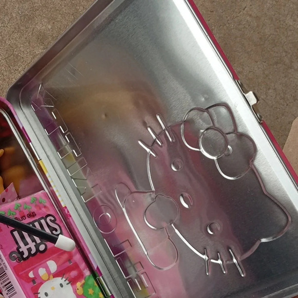 Hello Kitty Metal Lunch Box Tin Box Co - Picture 6 of 6